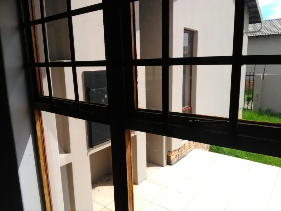 To Let 3 Bedroom Property for Rent in Hillside Free State